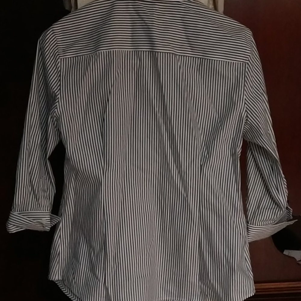 Blouse - Picture 4 of 4
